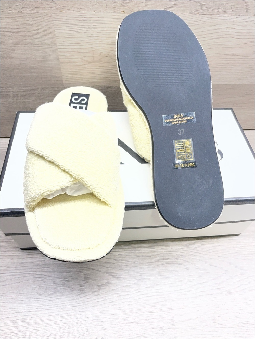 SENSO Pale Yellow Cross-Band Terry Slide Slippers #220